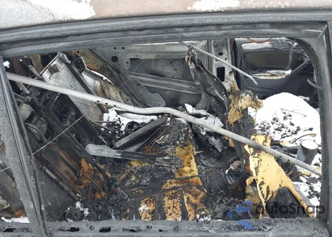 2010 Volkswagen Golf 4-Door z USA, uszkodzony, nr VIN WVWDA7AJXAW218721